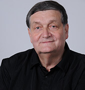 Alex Ștefănescu