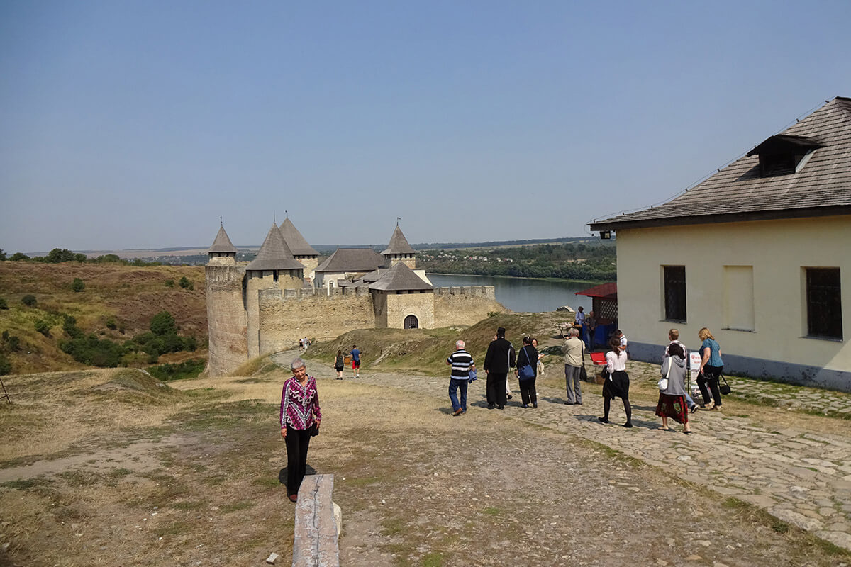 Cetatea Hotin. Excursie în cadrul Simpozionului „Pater et Filius. Continuitate în cultura română și europeană”